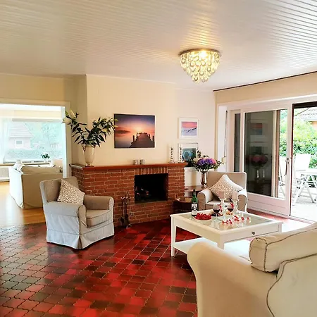 Prázdninový dům Fewo1846 - Westerallee - Mit Drei Schlafzimmern Und Garten